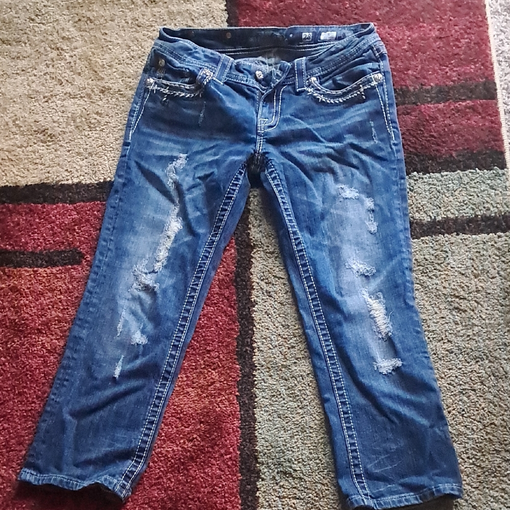 (3) Miss Me Blue Distressed Capri Jeans (3)